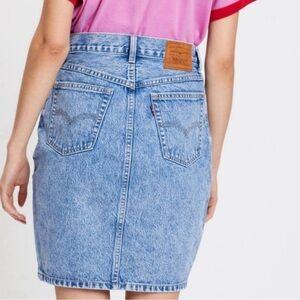 Levi’s Premium Button Down Denim Mom Skirt Urban Outfitters